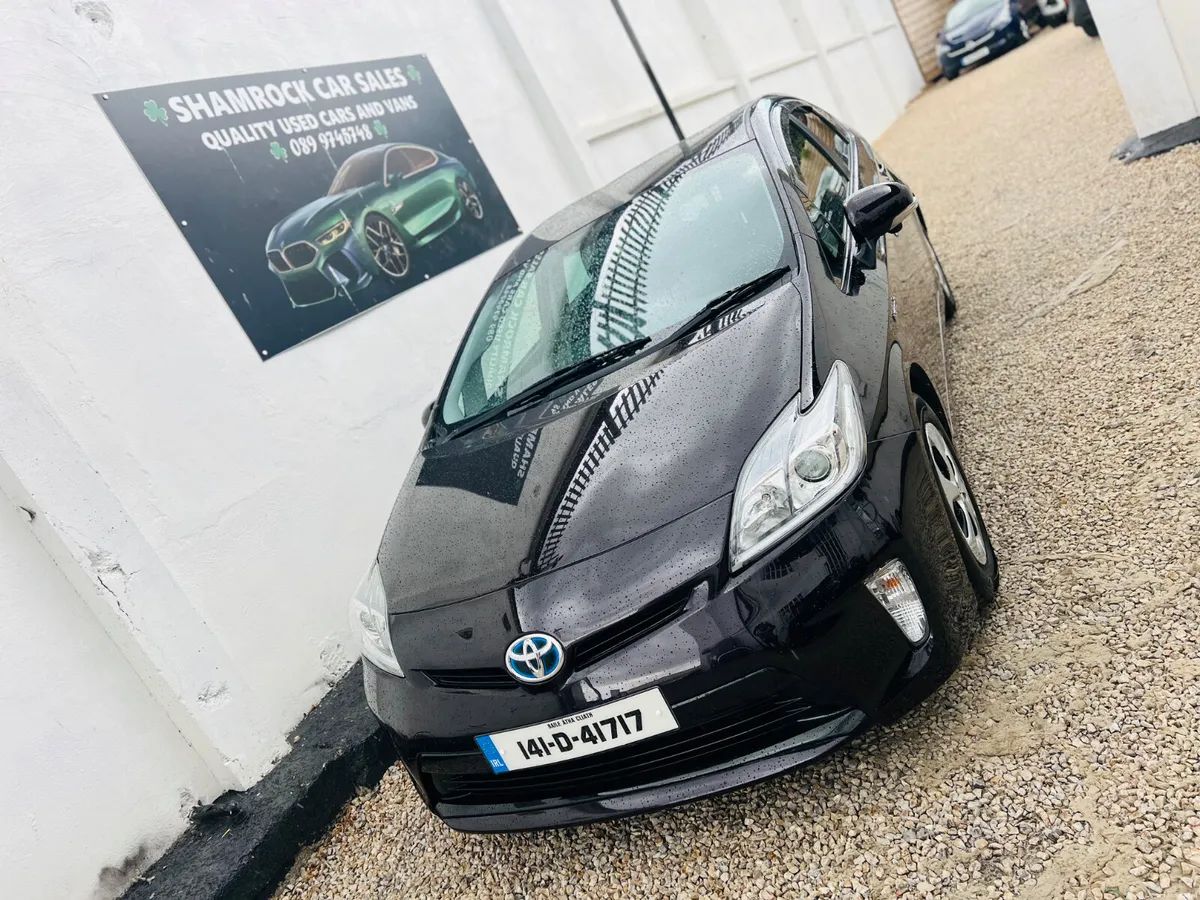 2014 Toyota Prius 1.8 Hybird - Image 1