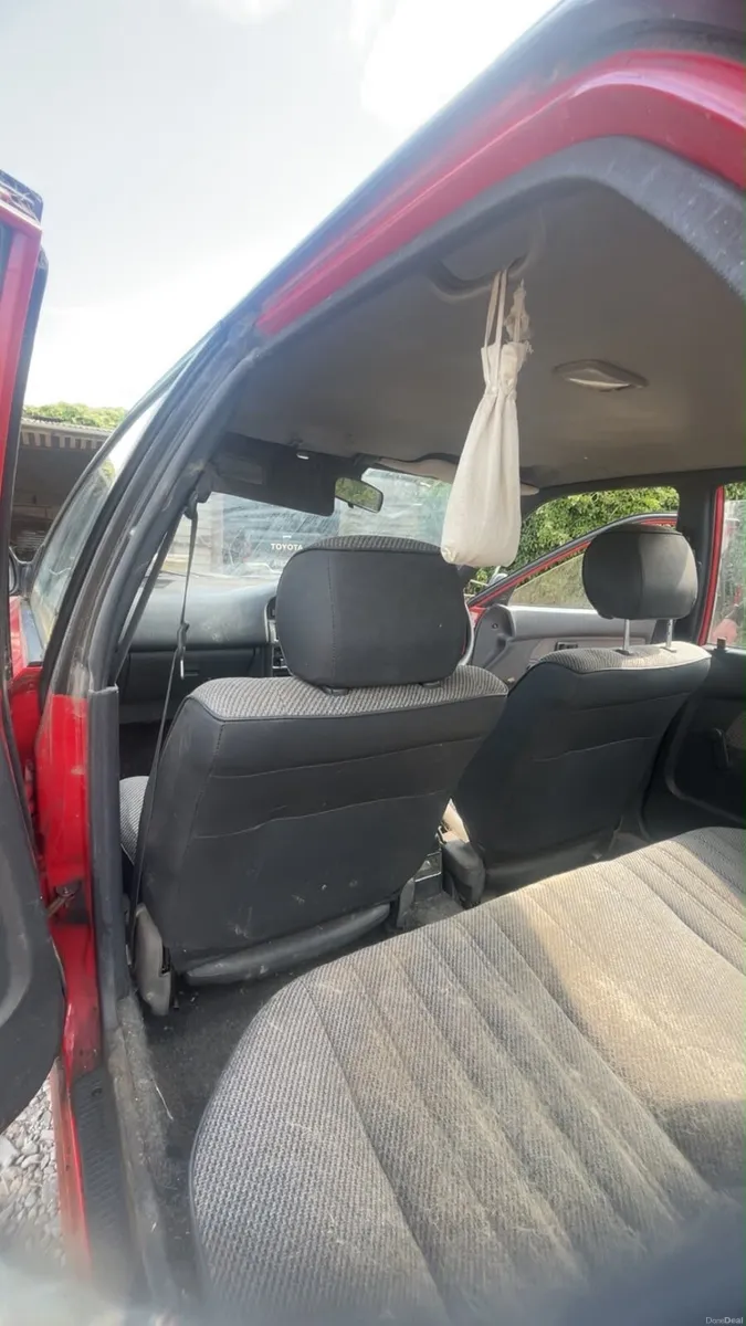 Toyota Corolla - Image 5