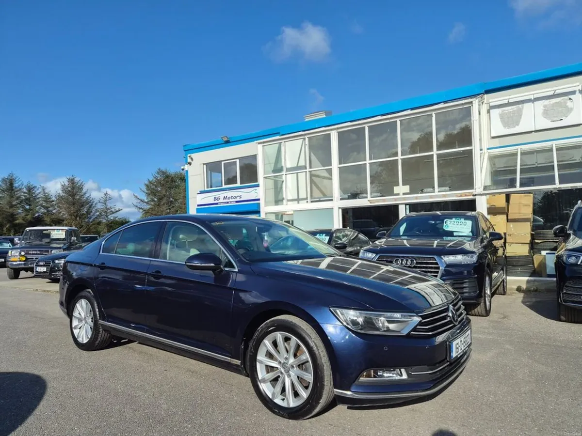 Volkswagen Passat Highline 1.6 TDI M6F 120HP 4DR - Image 1