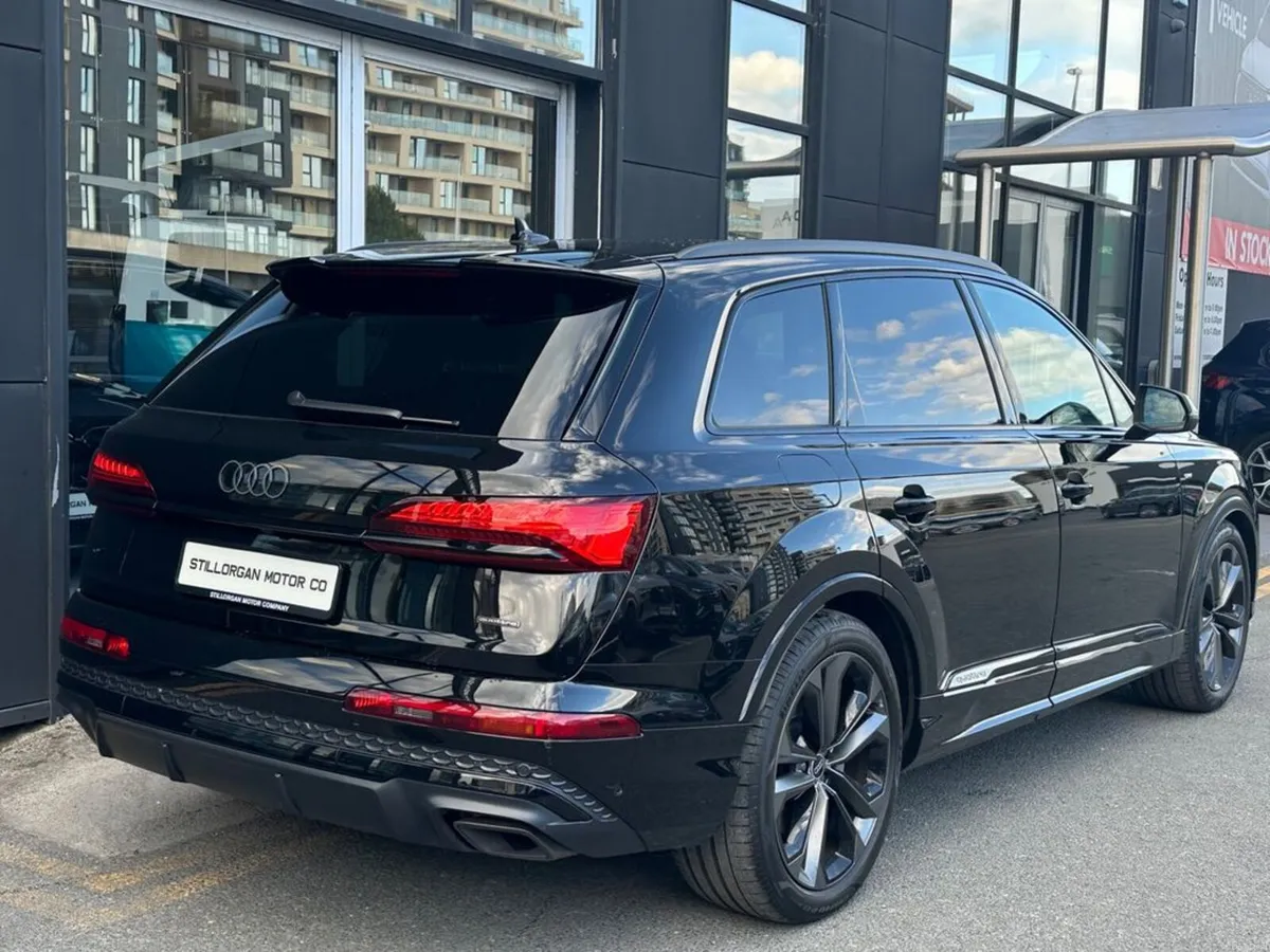 Audi Q7 Black Edition S-Line TFSi-e Quattro Auto ( - Image 6