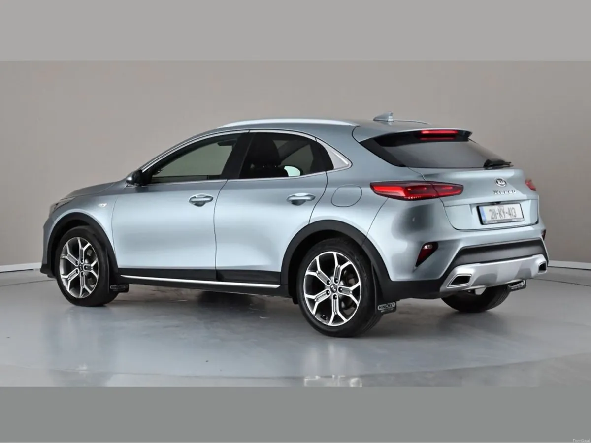 Kia XCeed 1.6D 5DR - Image 2
