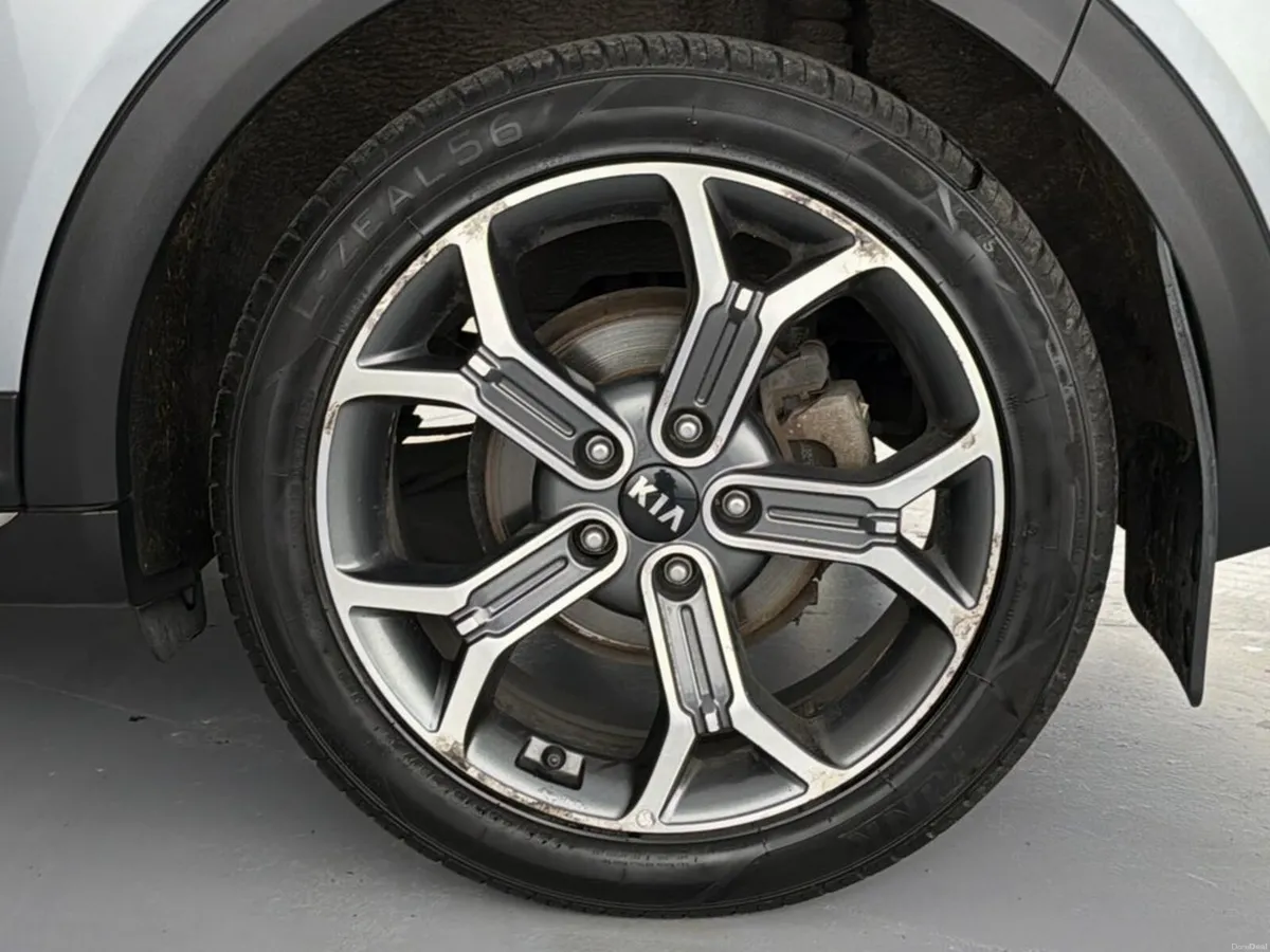 Kia XCeed 1.6D 5DR - Image 3