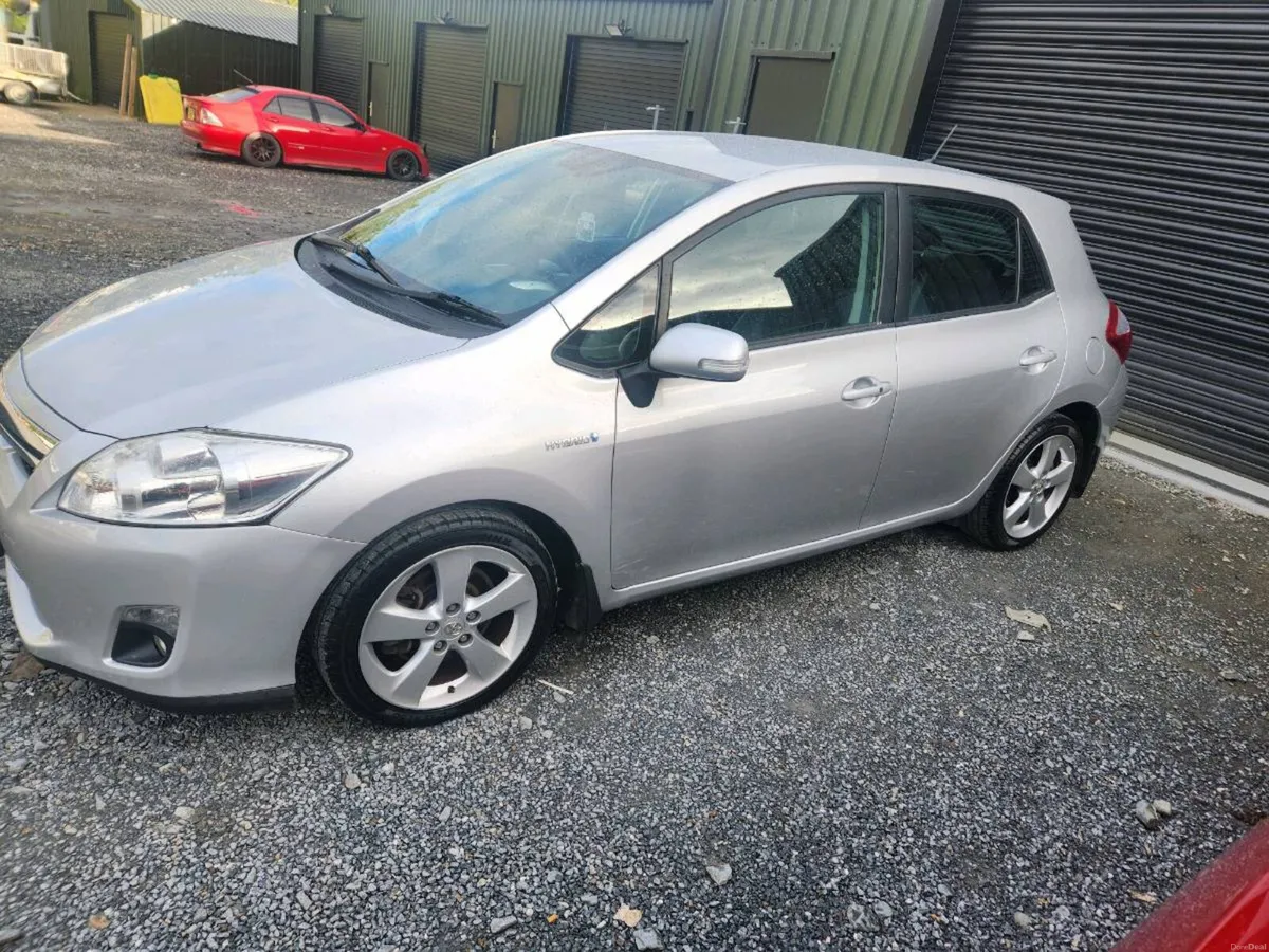 2011 Toyota Auris Hybrid - Image 4