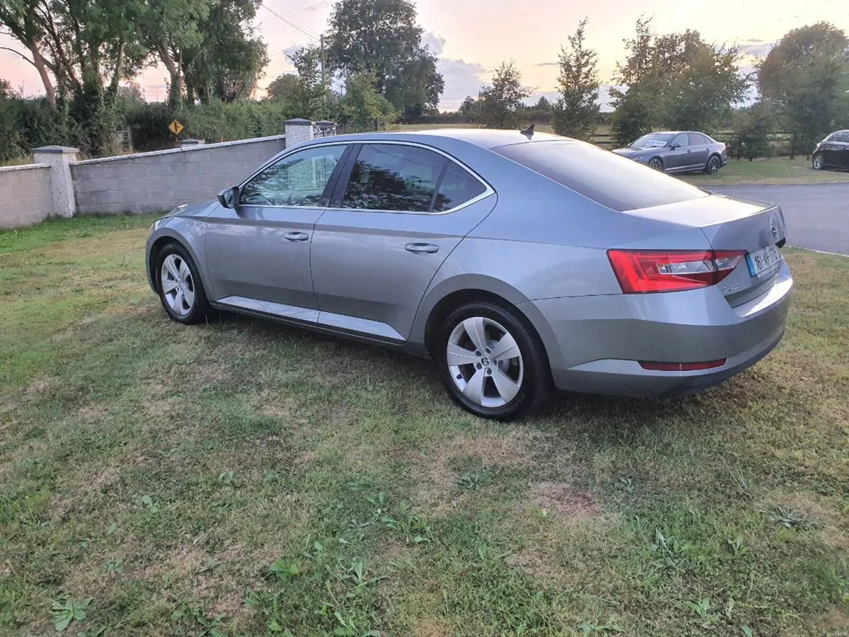 SKODA SUPERB SE BUSINESS 2.0 LTR 150 BHP 2016 - Image 4