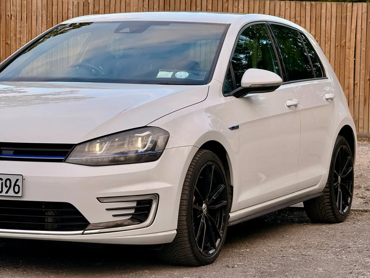 Volkswagen Golf 2016 GTE 1.4 Petrol NCT LOW KM - Image 5