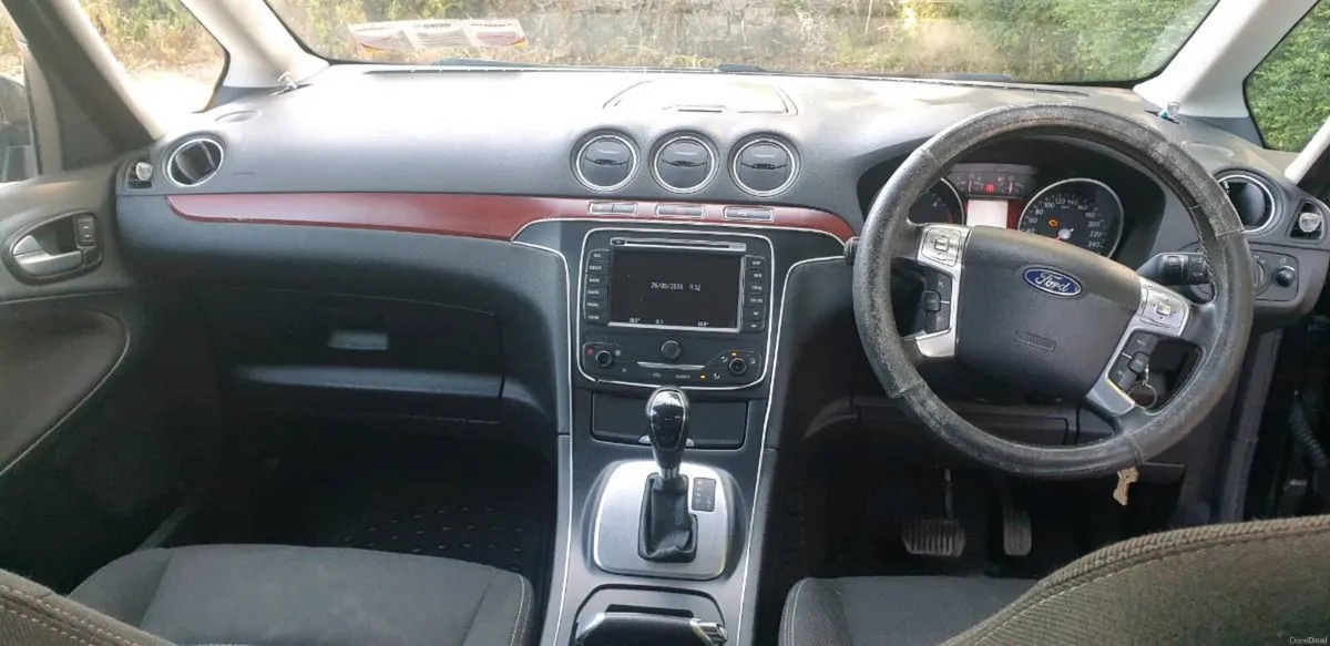 Car - Image 3