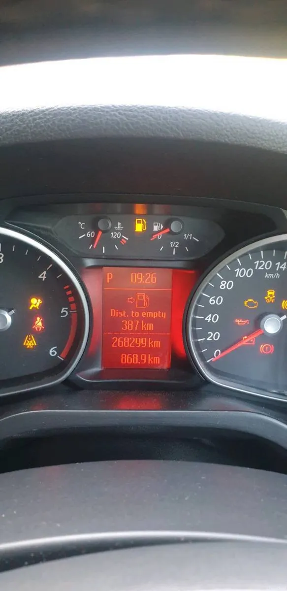 Car - Image 4