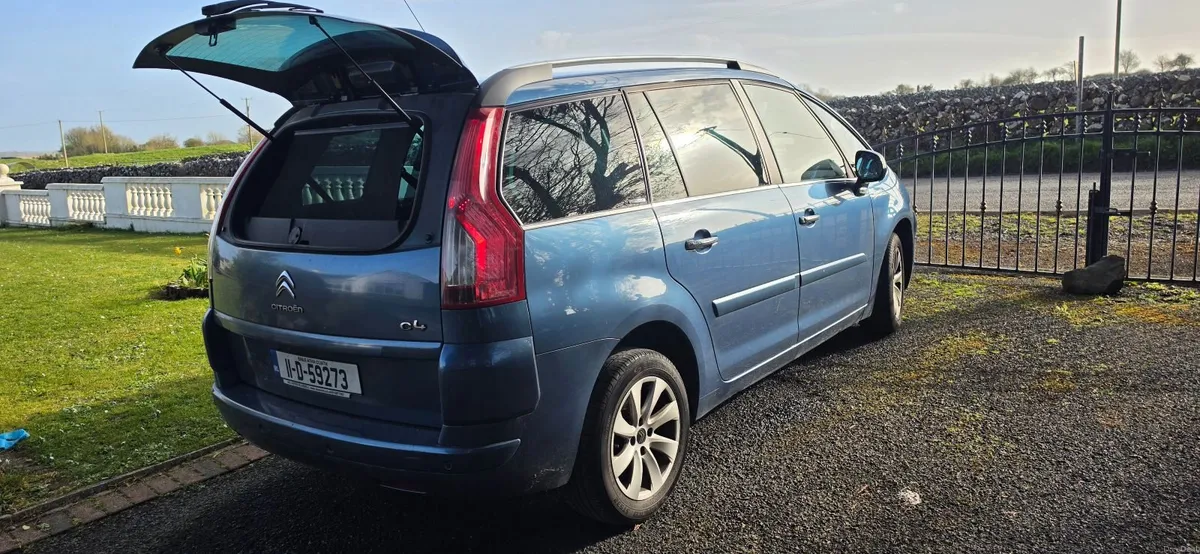 Citroen C4 Picasso 2011 - Image 1