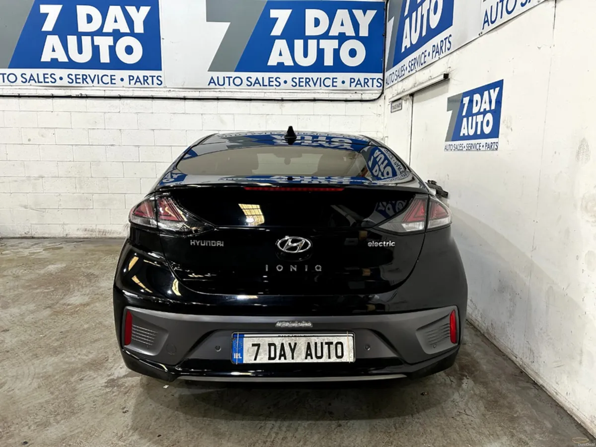Hyundai IONIQ EV PREMIUM 5DR AUTO - Image 6