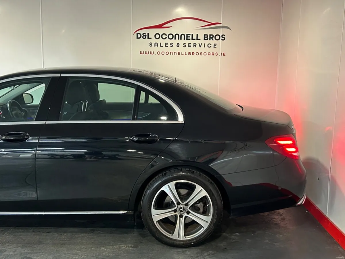 Mercedes-Benz E-Class E SERIES D SE 4DR AUTO - Image 5