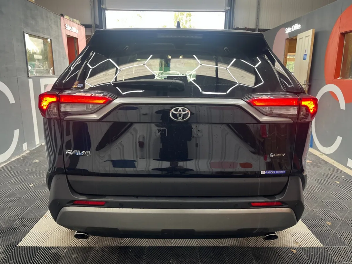 Toyota RAV4 2025 TOYOTA RAV4 HYBRID G 2.5 AUTOMATI - Image 3
