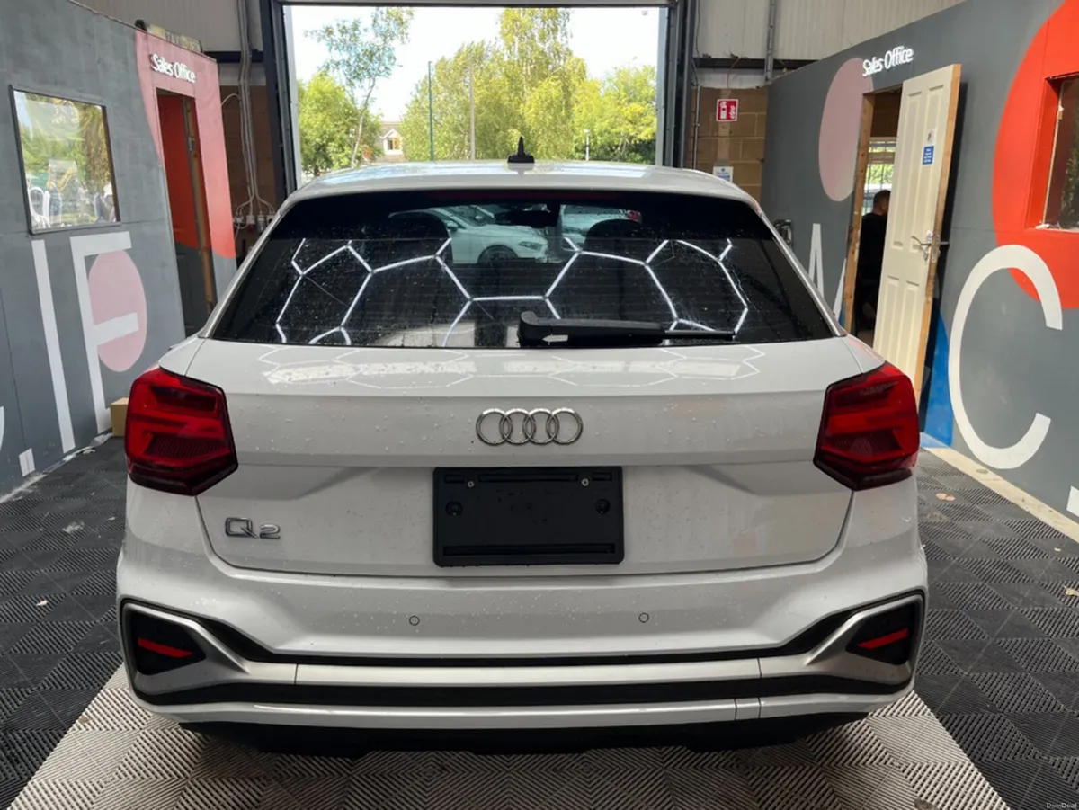 Audi Q2 2023 AUDI Q2 35TFSI S LINE 1.5 AUTOMATIC / - Image 3