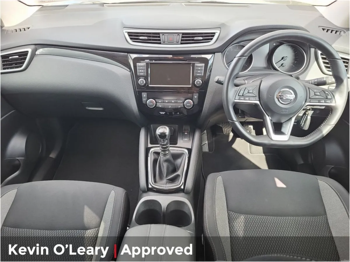 Nissan Qashqai SE 1.3 - Image 2
