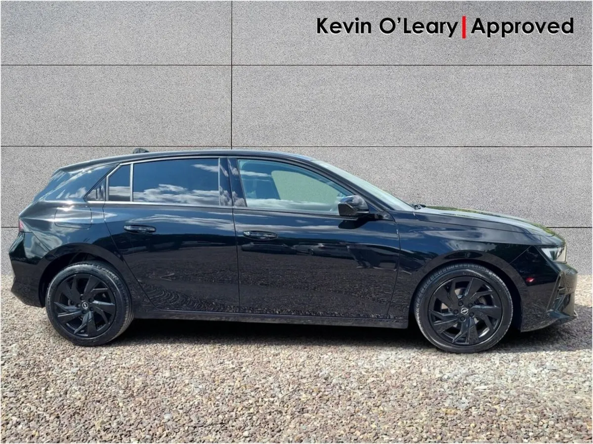 Opel Astra SRi 1.2 130PS Auto - Image 6
