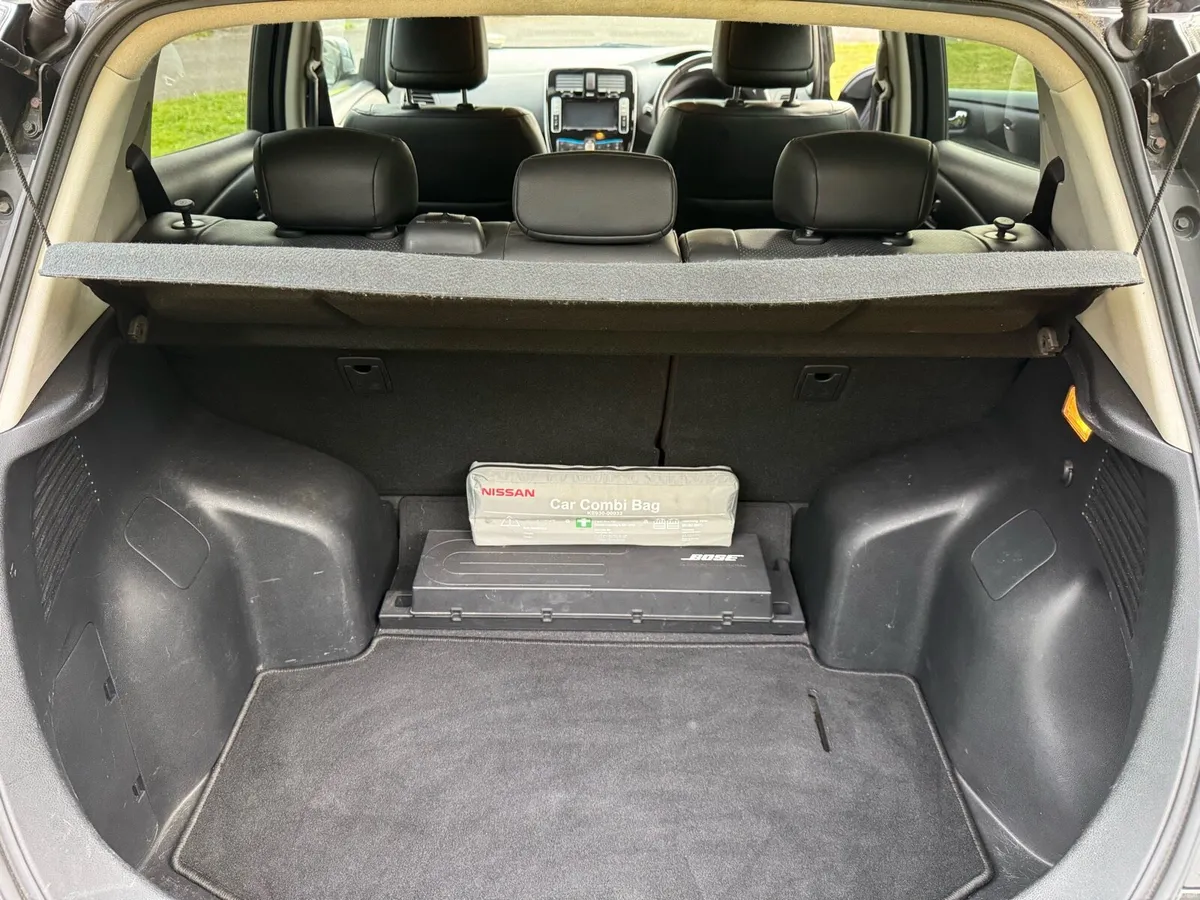 Nissan Leaf Tekna (Top spec 30Kwh model) - Image 6