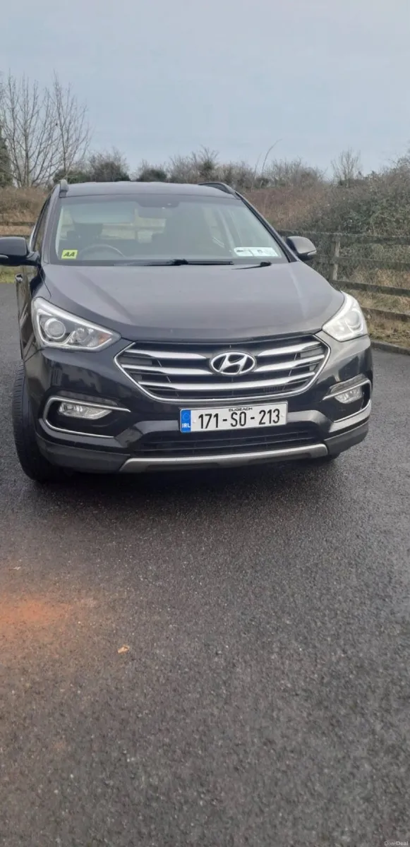 Hyundai Santa Fe 2017 - Image 1