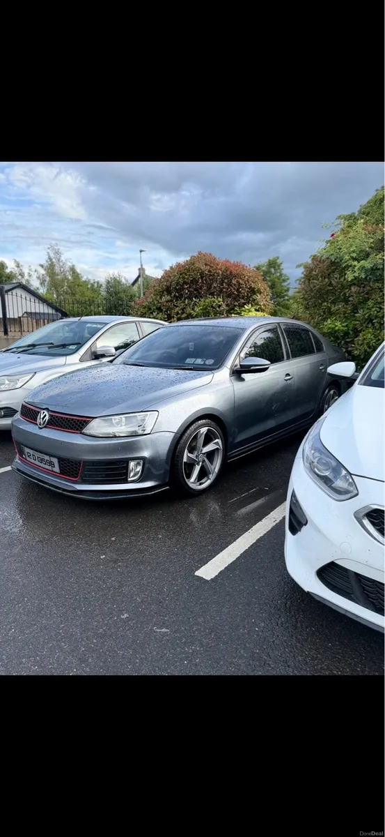 Volkswagen Jetta 2012 - Image 1
