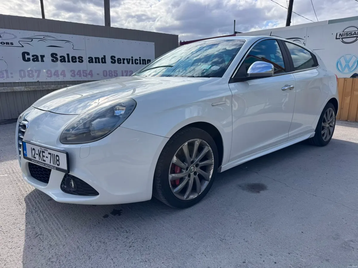 12 Alfa Romeo Giulietta 1.4T Auto High Spec - Image 5