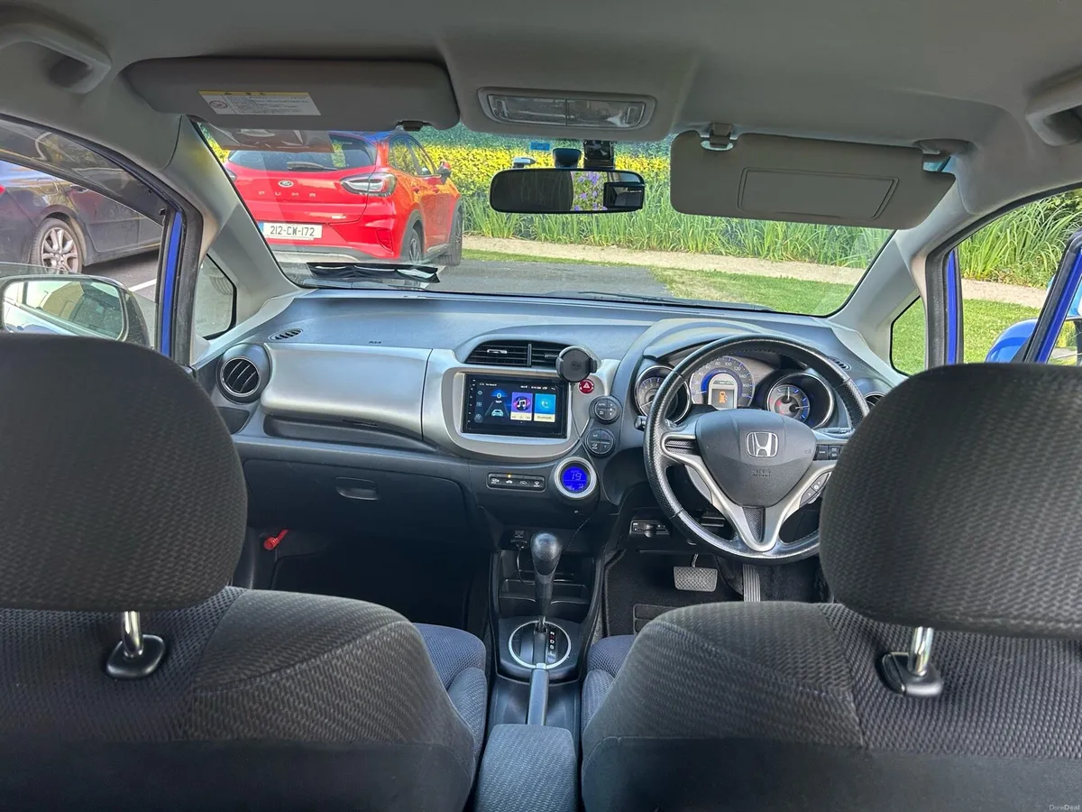 Honda fit hybrid 1.3L - Image 4