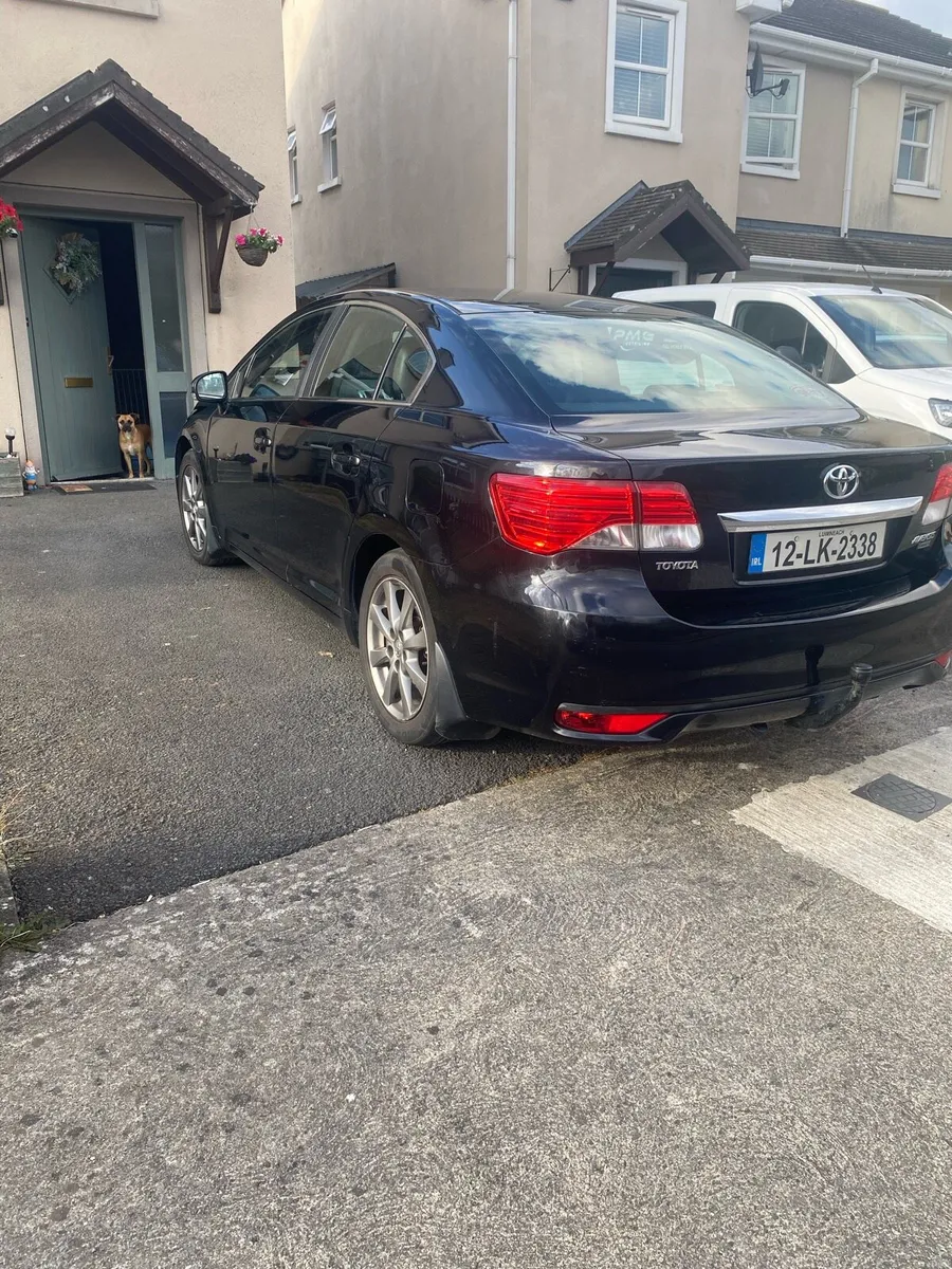 2012 Toyota Avensis - Image 1