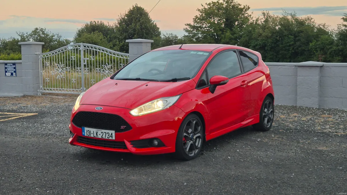 Ford Fiesta ST-2 182PS 3Dr Hatchback - Image 3
