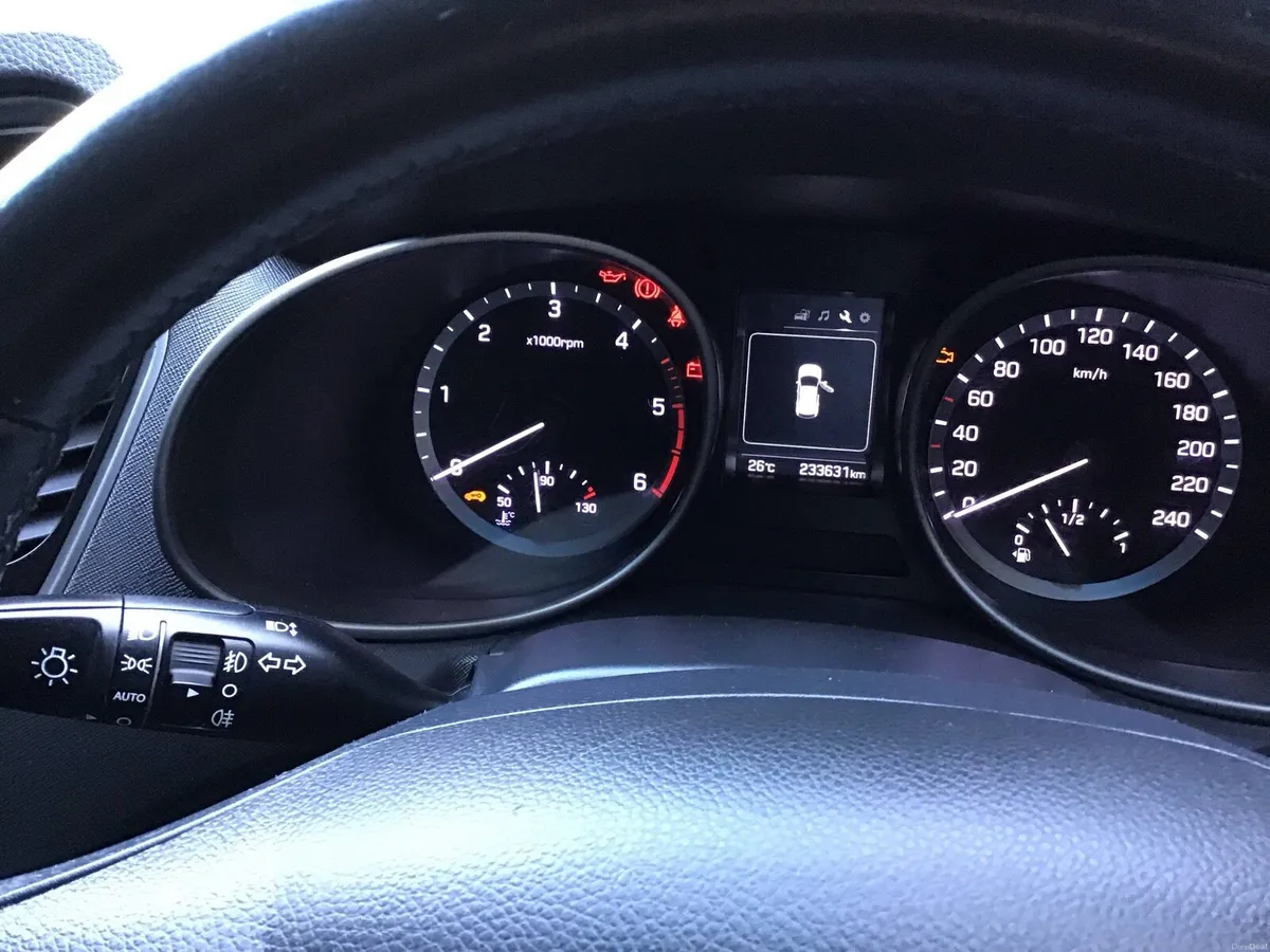 Hyundai Santafe - Image 3