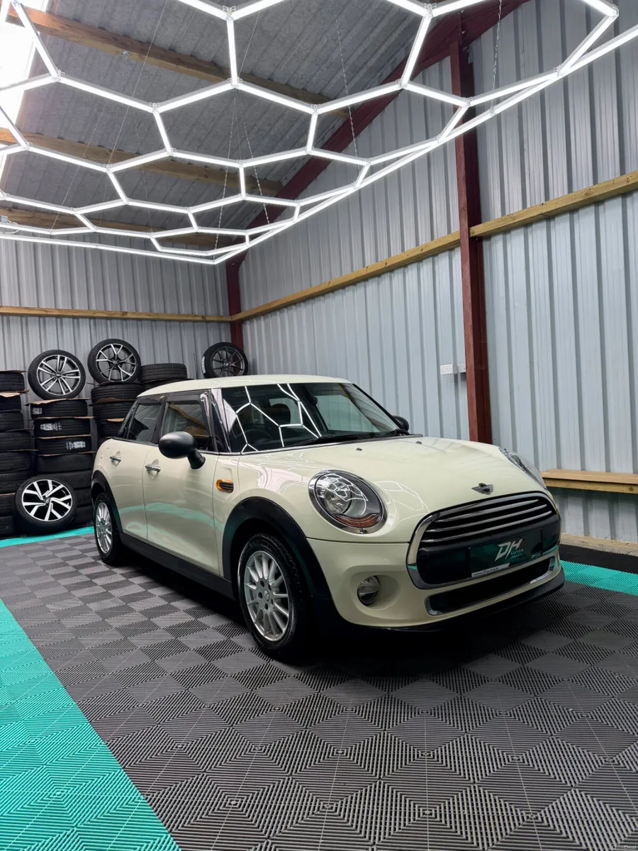 2015 Mini cooper 1.2 Petrol - Automatic! - Image 1
