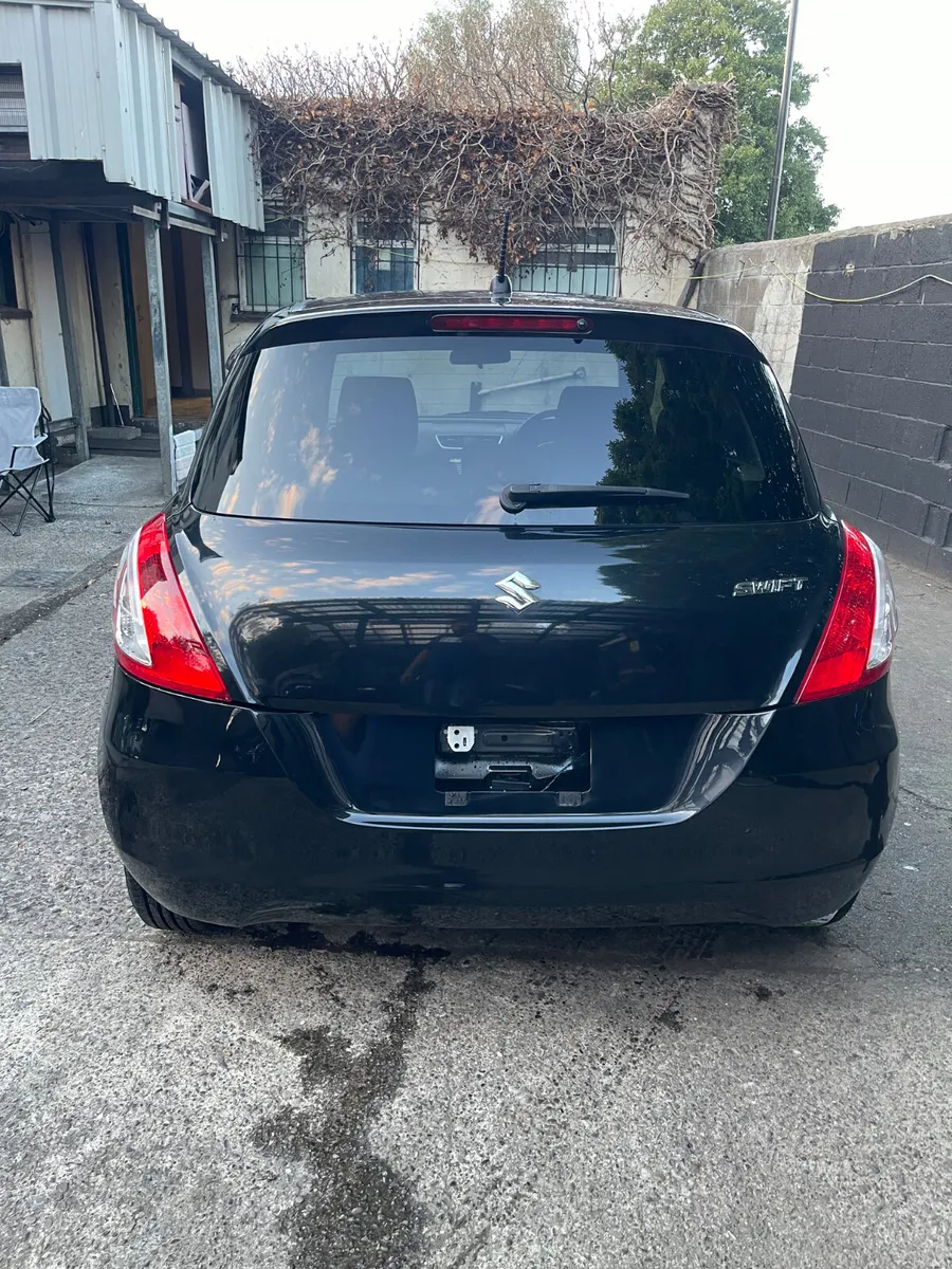 2013 Suzuki Swift automatic - Image 4