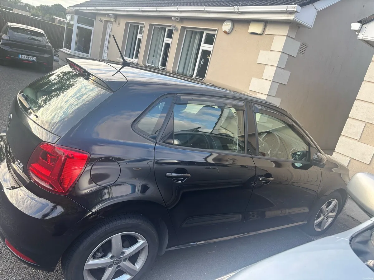Volkswagen polo 2015 - Image 4