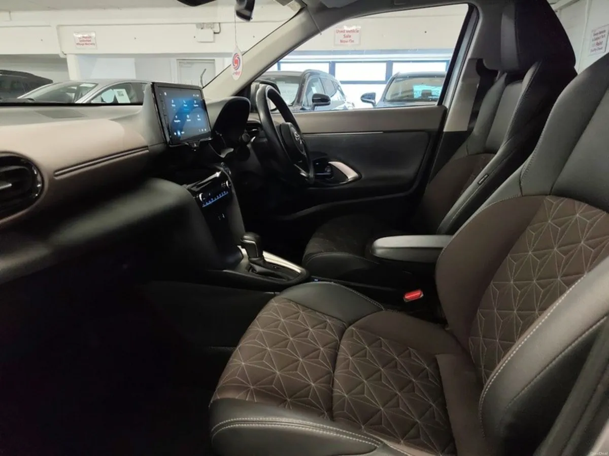 Toyota Yaris Cross SOL 4DR AUTO - Image 6
