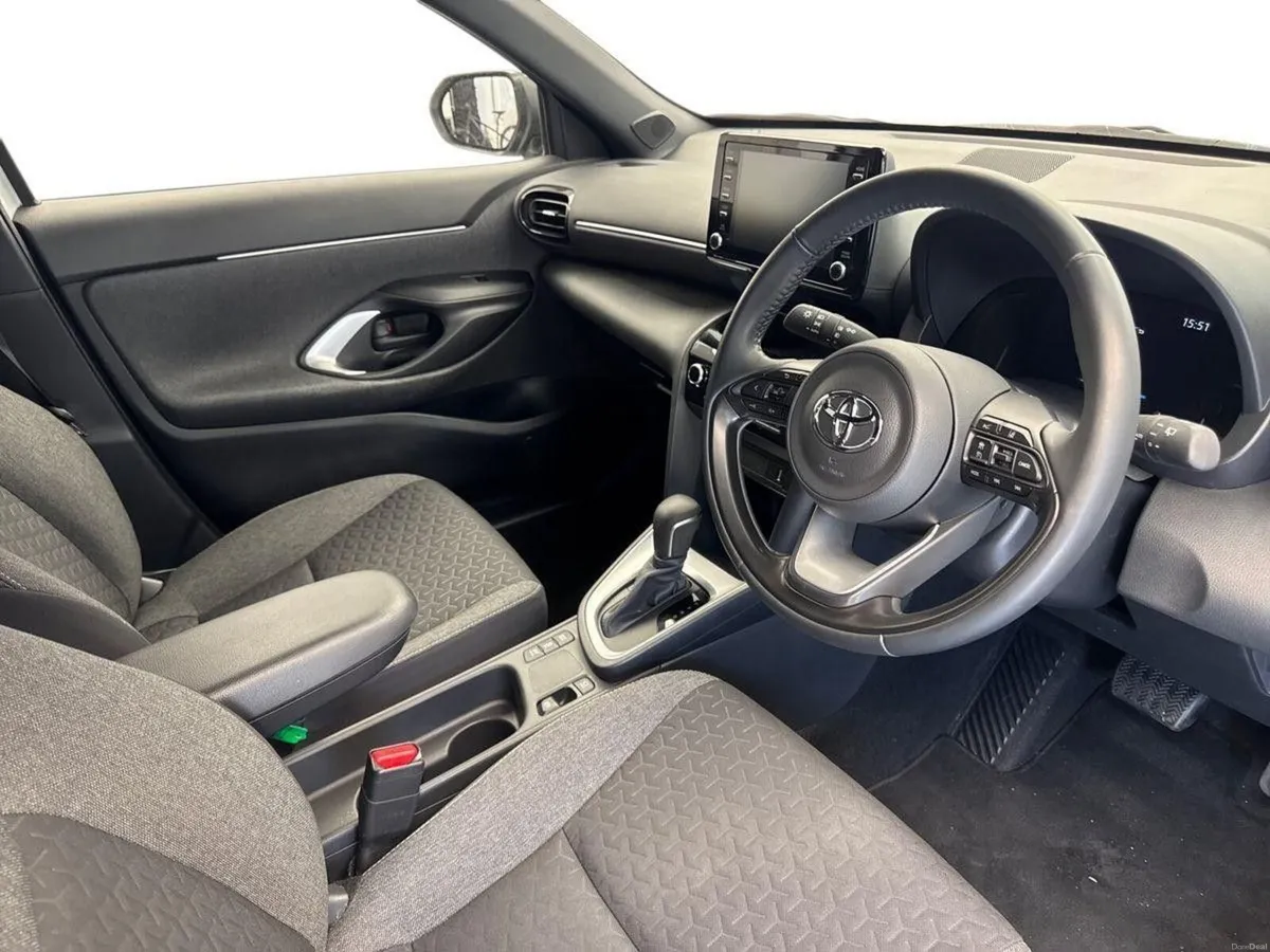Toyota Yaris Cross 1.5 HYBRID AUTO *LUNA SPORT* €8 - Image 6