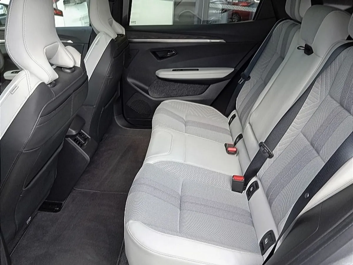 Renault Scenic E-Tech 600KMS (Top Spec) E-tech ICO - Image 4