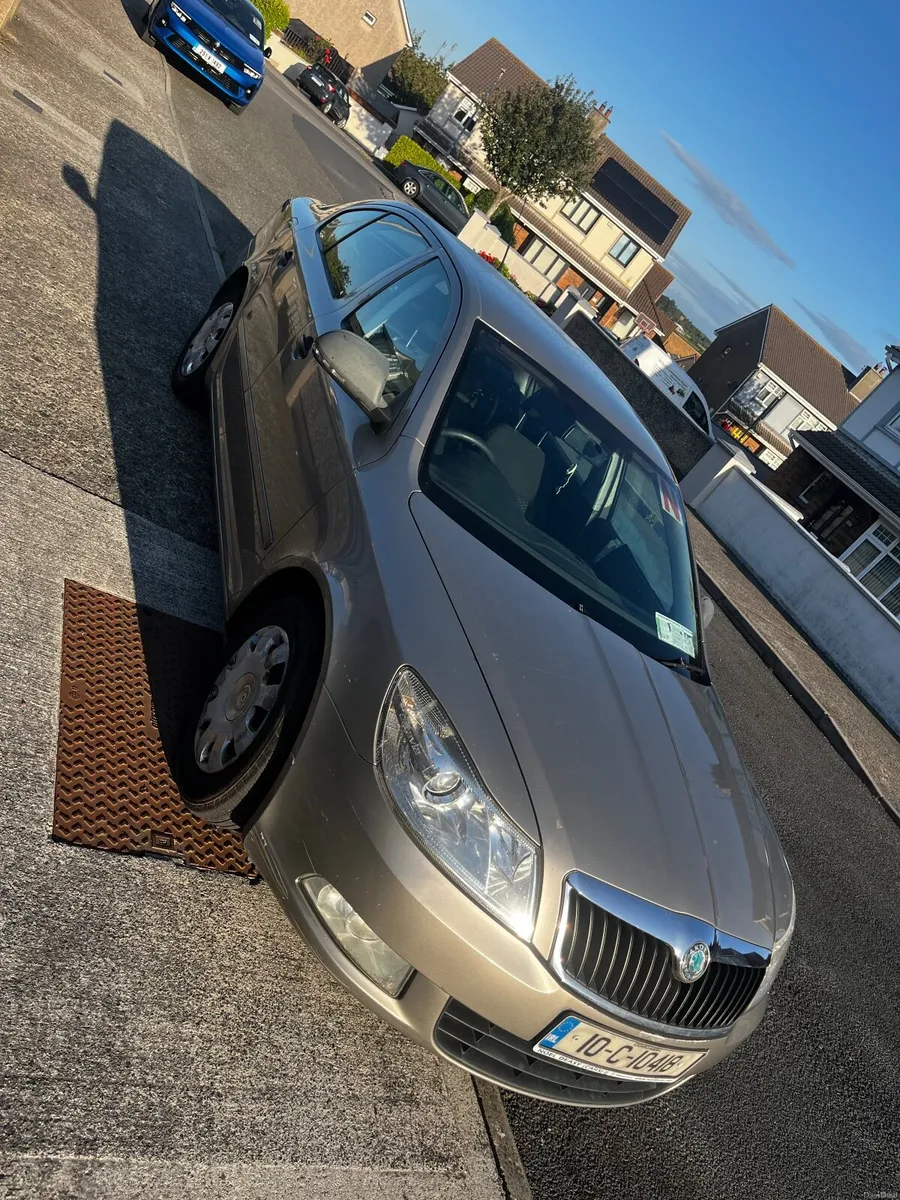 Skoda Octavia 2010 - Image 5