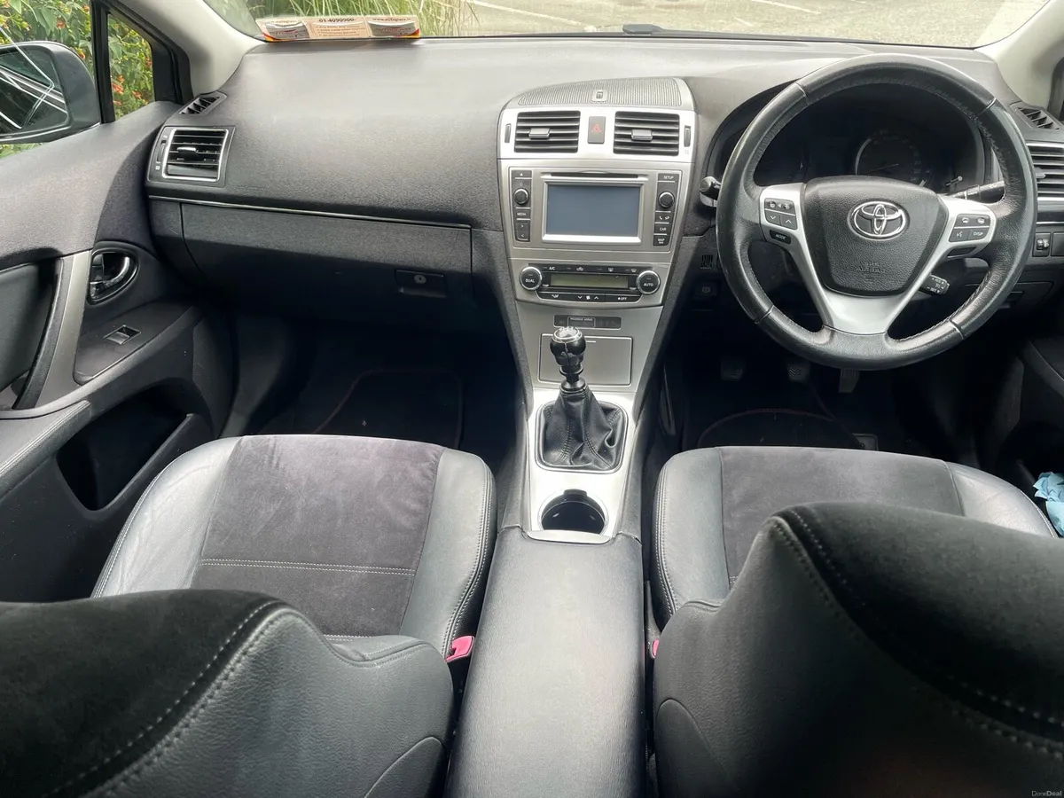Toyota Avensis - Image 4