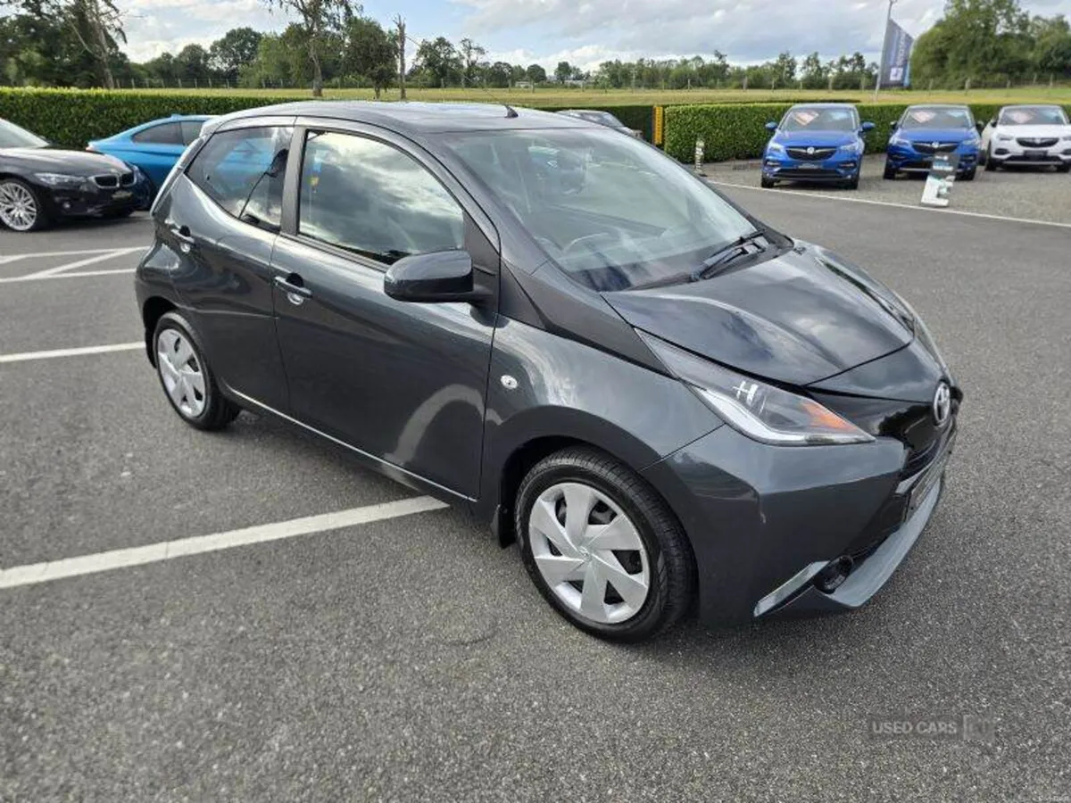Toyota Aygo X Play - Image 6