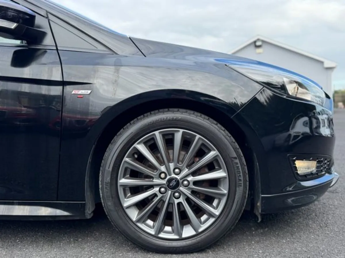 Ford Focus ST-LINE TDCI - Image 6