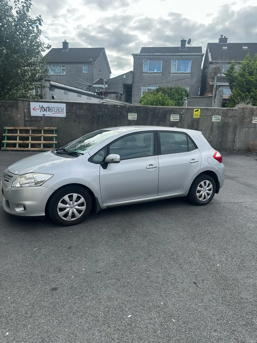 Toyota Auris - Image 2