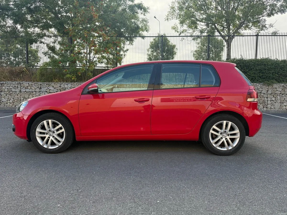 Volkswagen Golf 1.2 TSi Highline (NCT 01-27) - Image 4