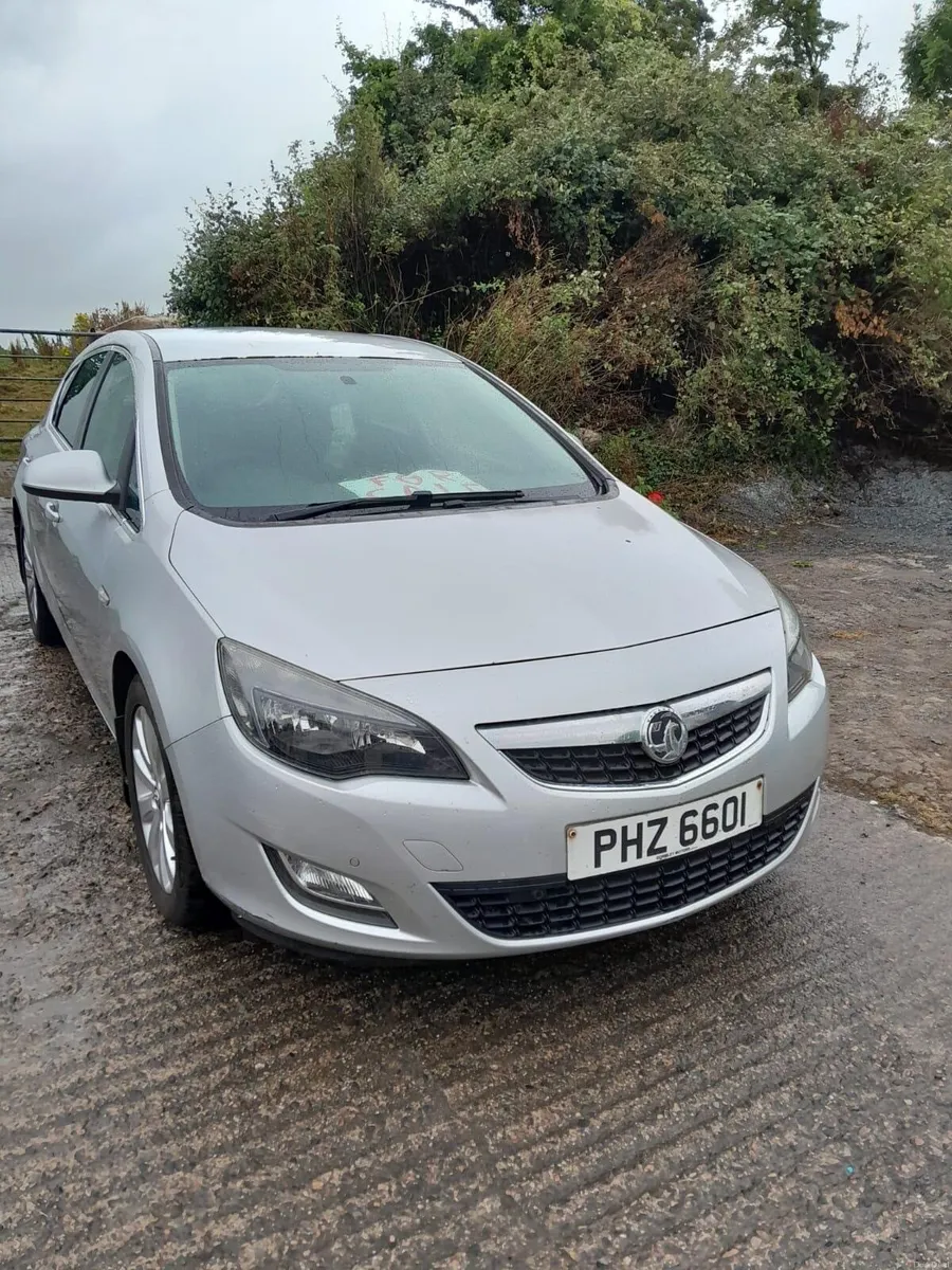 Vauxhall Astra 2012 - Image 1