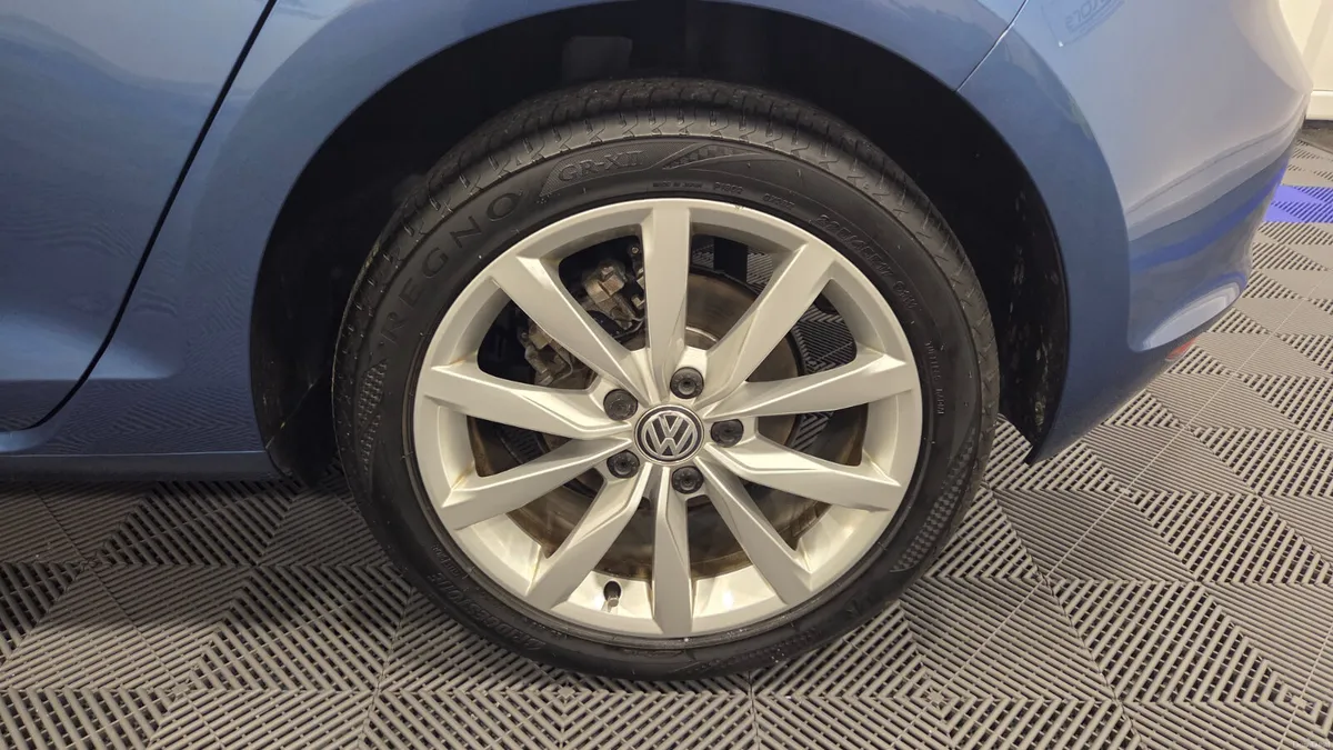 2015 VW Golf 1.2 - As new condition! Open Saturday - Image 5
