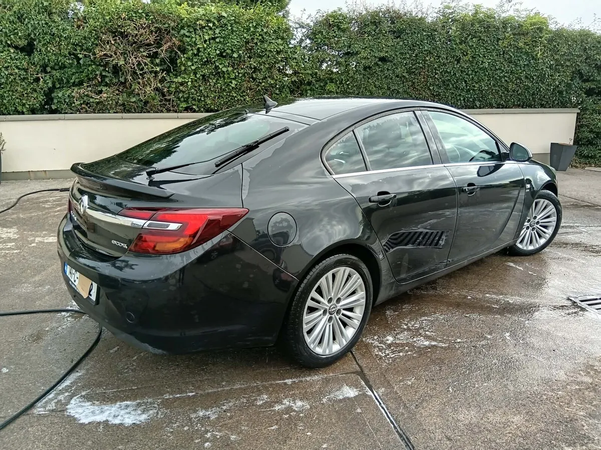 Vauxhall Insignia - Image 3
