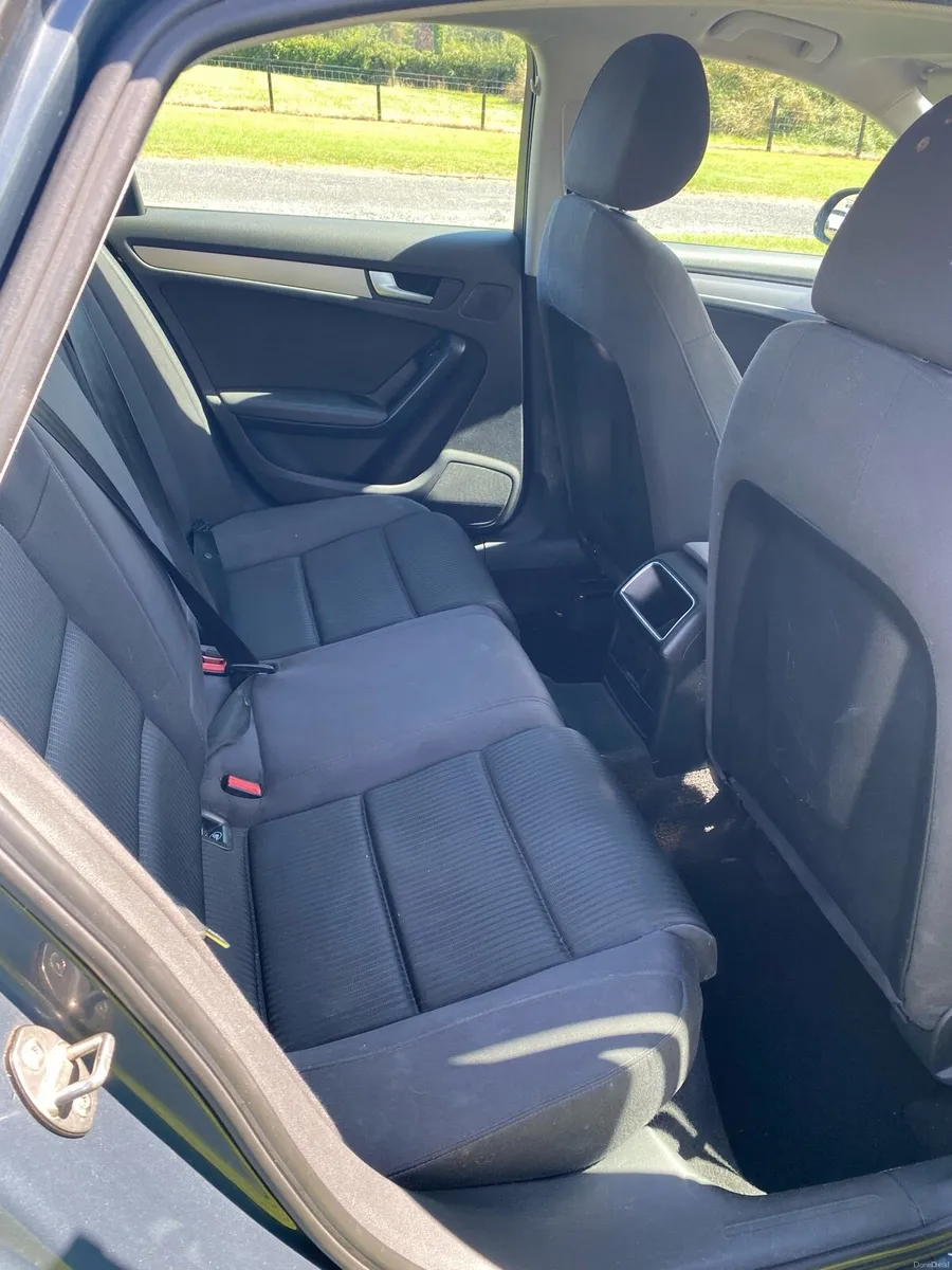 Audi A4 2010 - Image 3