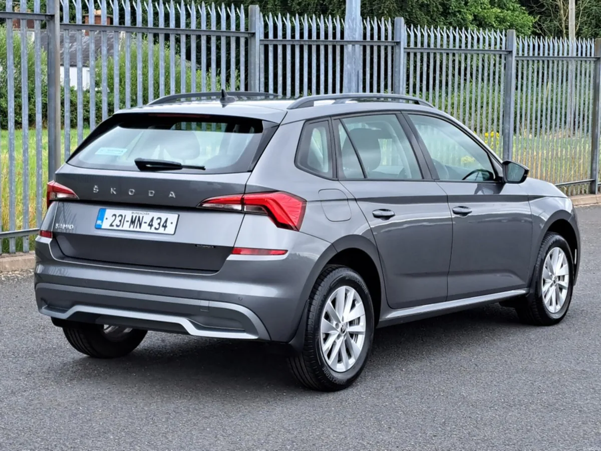 Skoda Kamiq AMBITION 1.0TSI 110BHP **1 OWNER** - Image 3