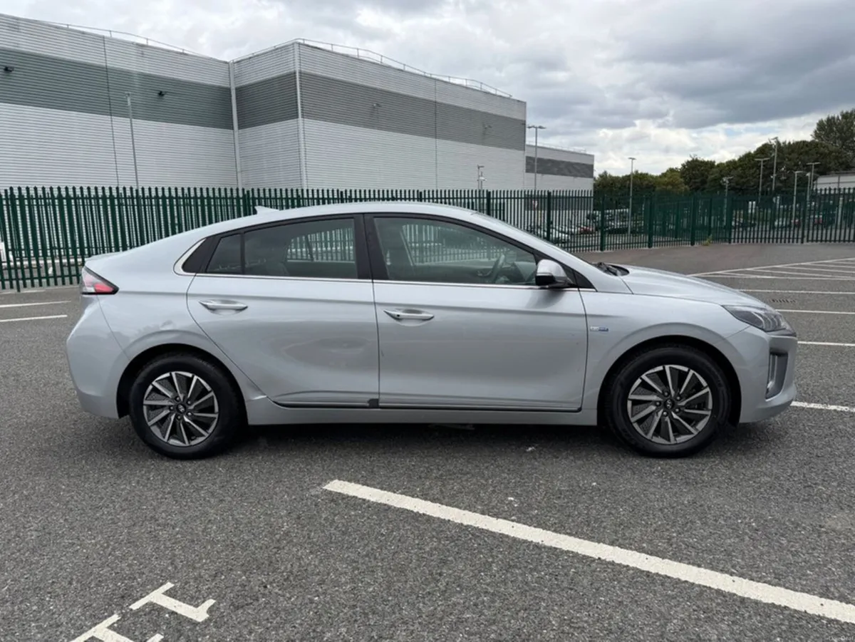 Hyundai IONIQ FULL EV, PREMIUM MODEL, LOW MILEAGE, - Image 4