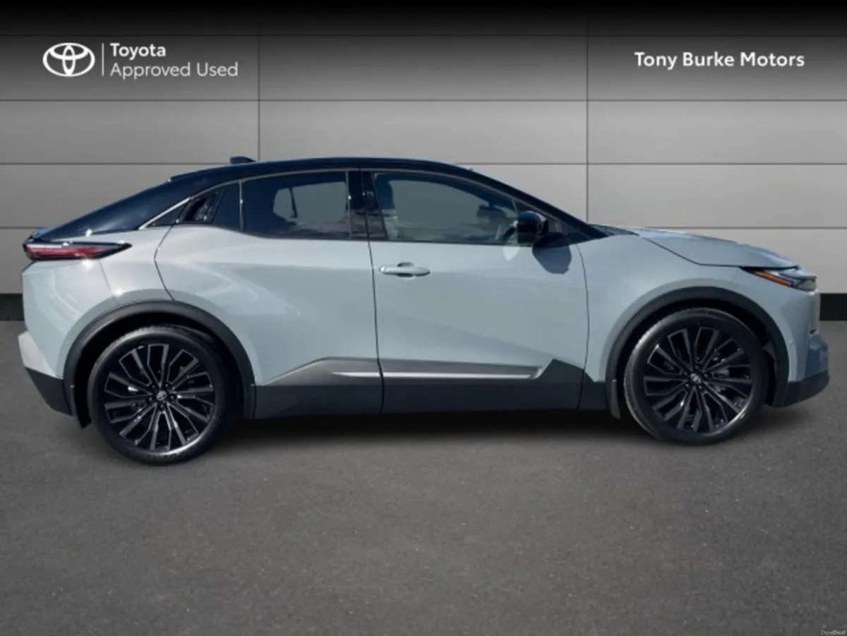 Toyota C-HR PREMIER EDITION- Save EUR 8,000 - Show - Image 3