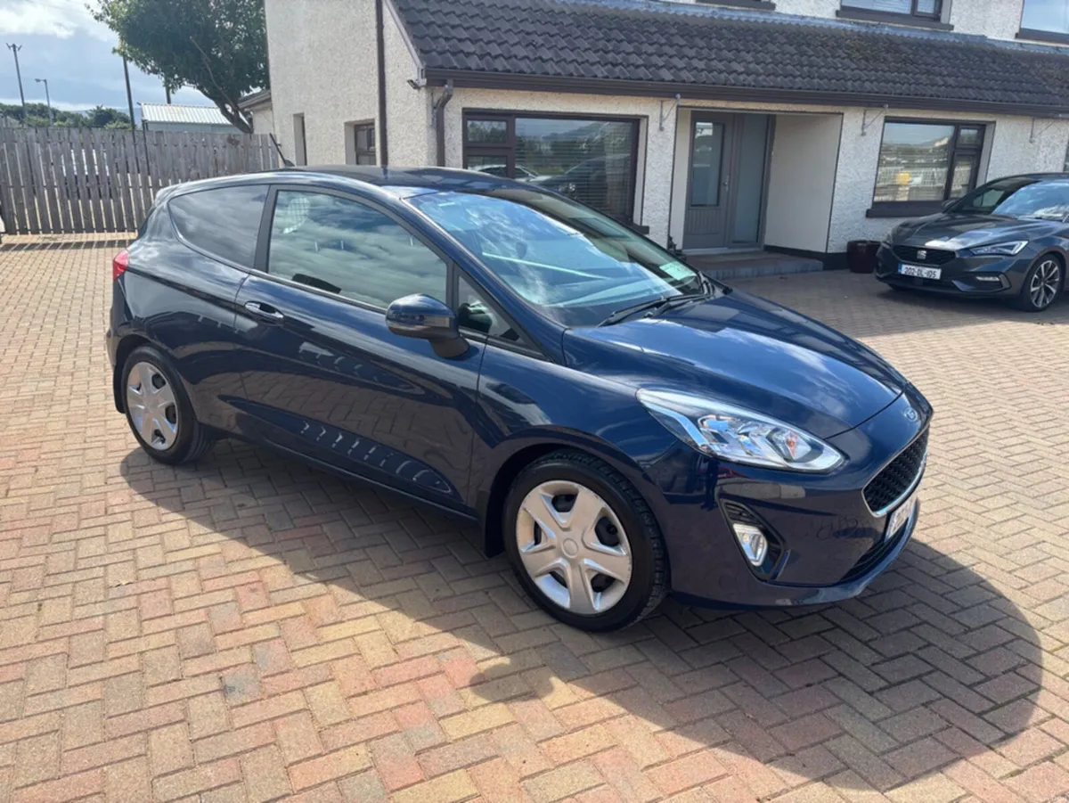 Ford Fiesta 1.5 TD 85PS M6 2DR - Image 6