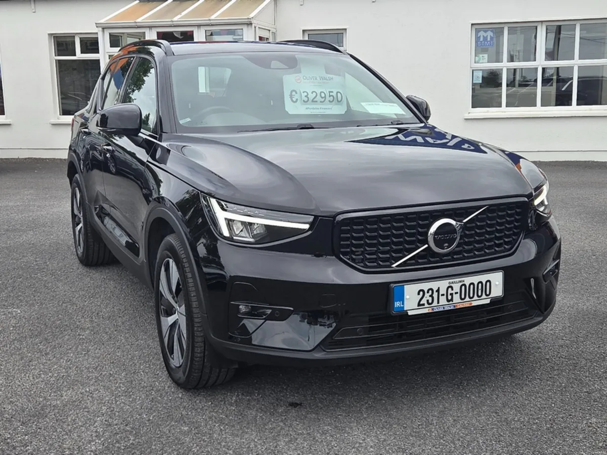 Volvo XC40 + T4 RECHARGE AUTO PLUS - Image 2