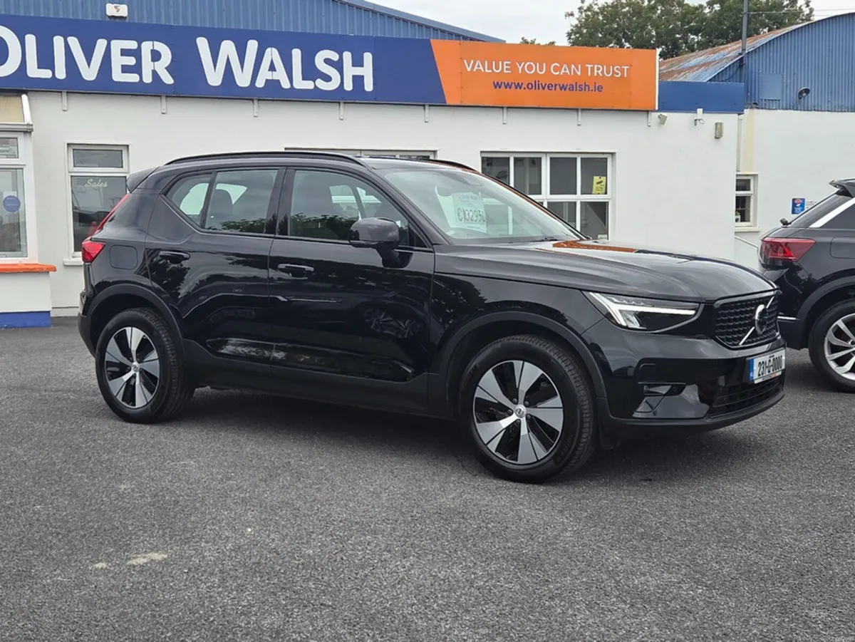Volvo XC40 + T4 RECHARGE AUTO PLUS - Image 3