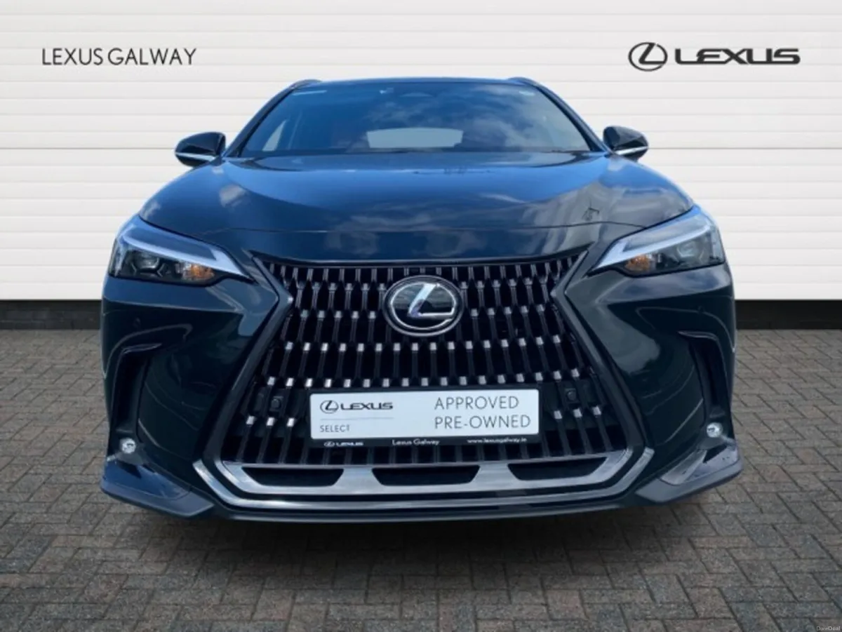 Lexus NX NX 450h+ ExecutivePlug-In-Hybrid - Image 4