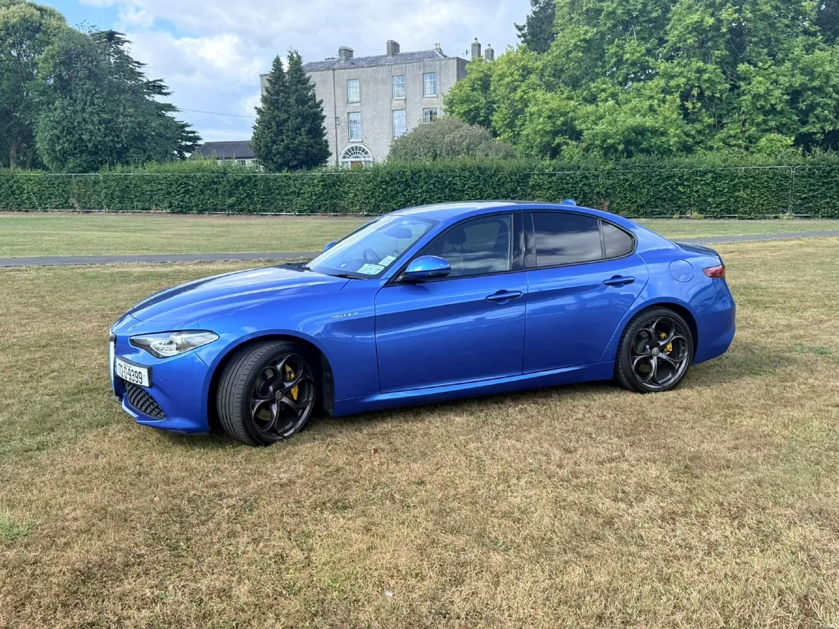 Alfa Romeo Giulia 2017 Luxury - Image 3